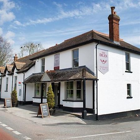 ホテル The Dean Ale & Cider House チチェスター エクステリア 写真